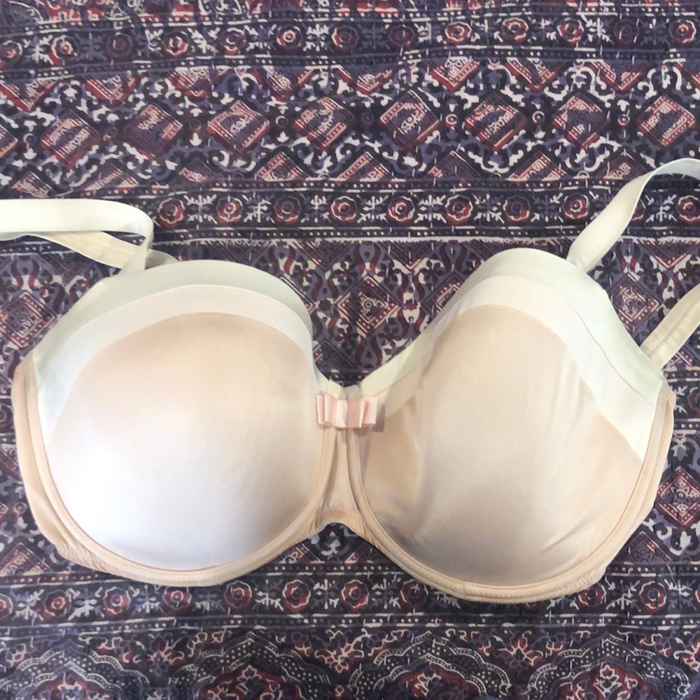 Prima Donna Twist bra, 36G. Lightly used. Good bra for support!